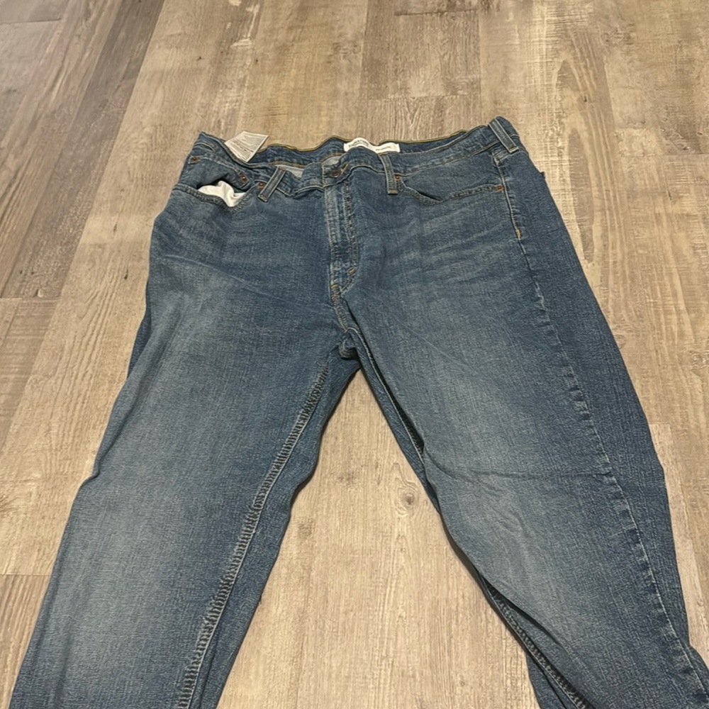 Levi jeans